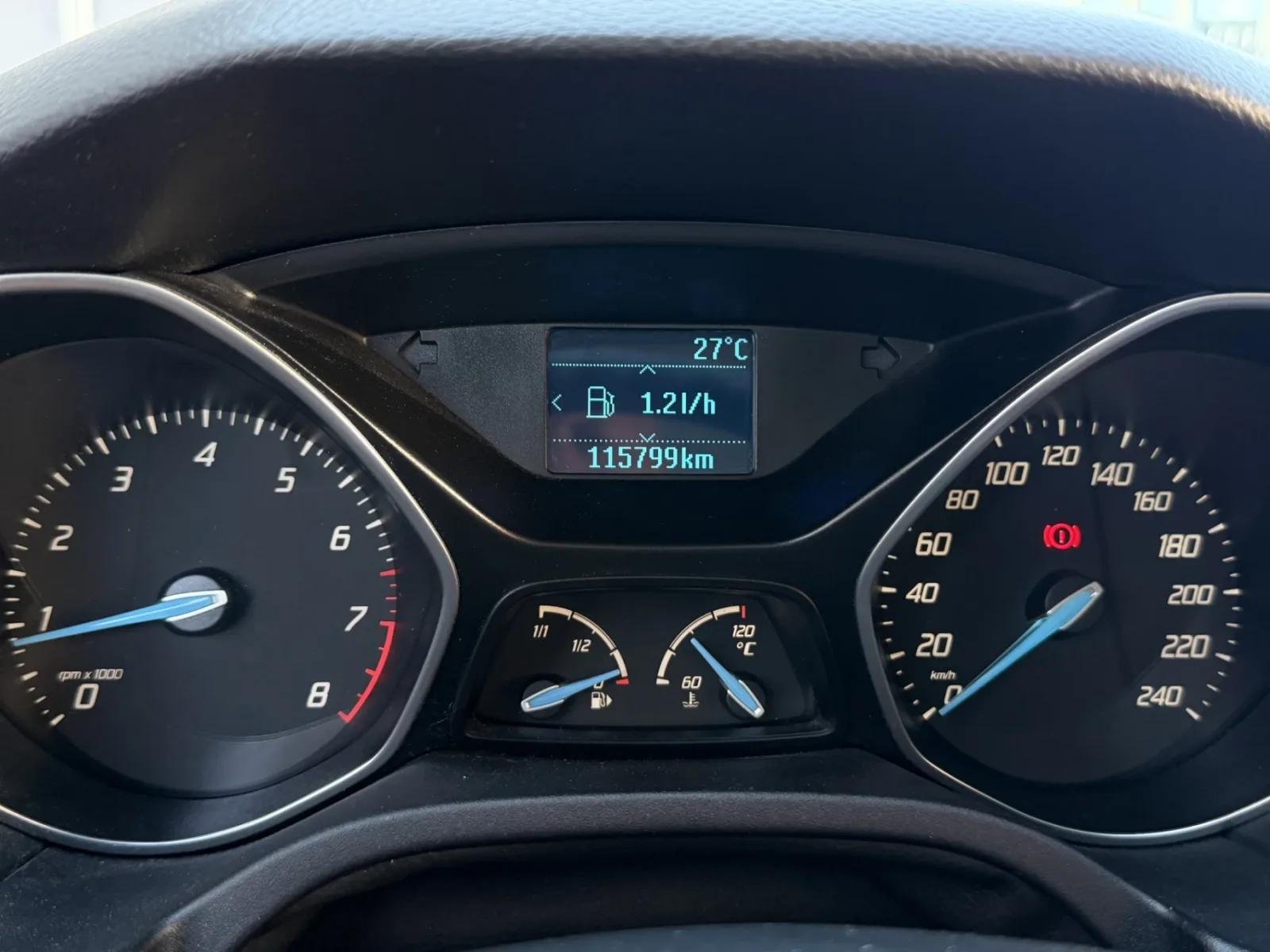 Ford Focus (2012) — foto 1