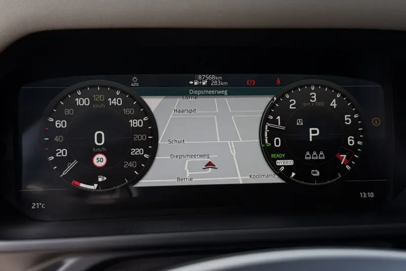 Land Rover Defender (2021)