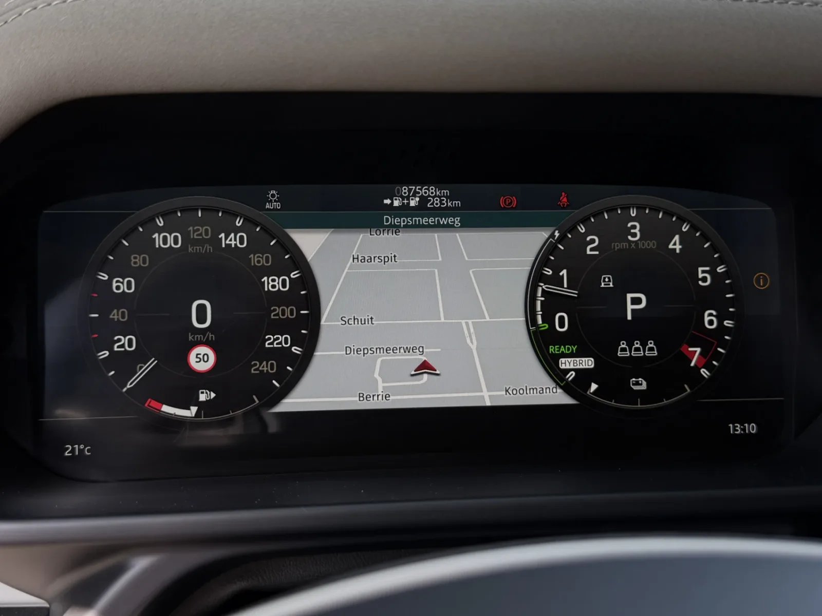 Land Rover Defender (2021) — foto 1