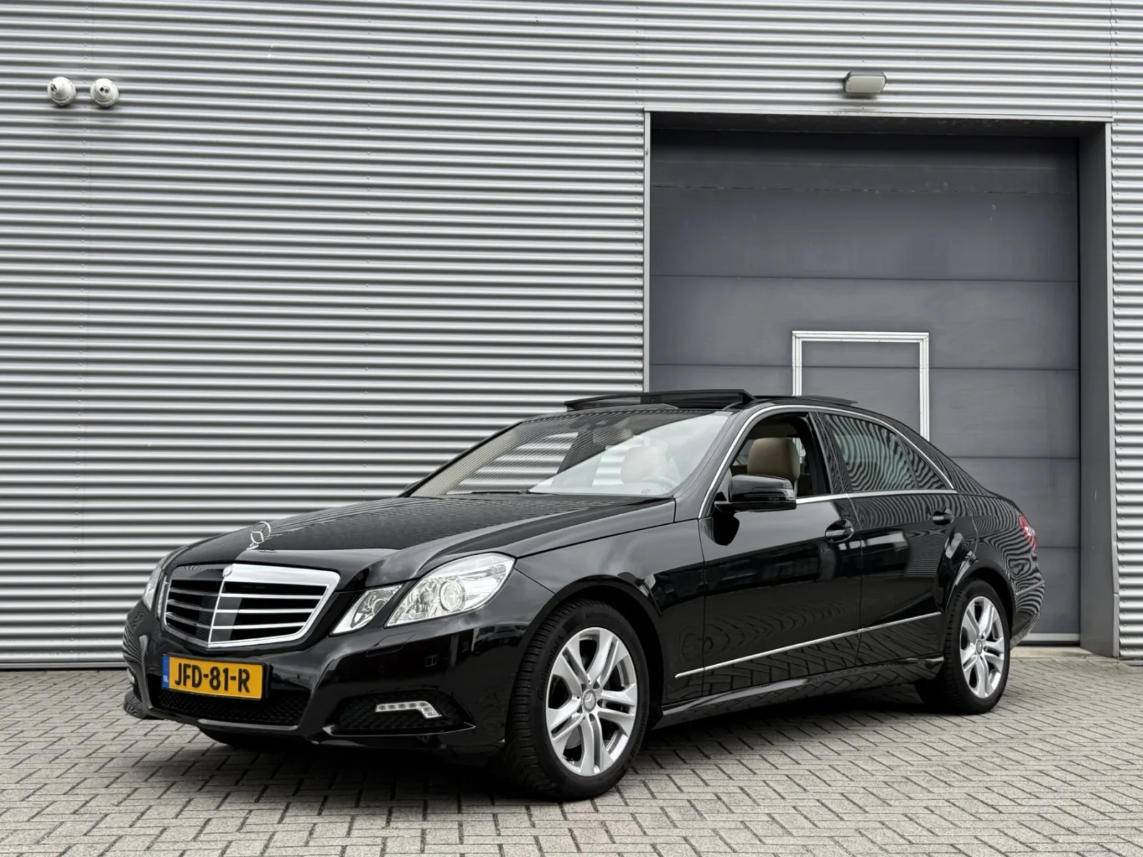 Mercedes-Benz E-Klasse (2010) — foto 1
