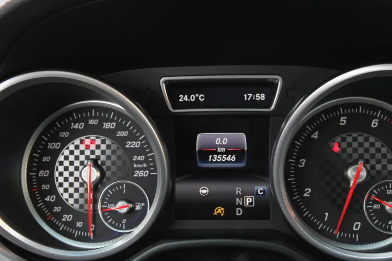 Mercedes-Benz GLE (2016)