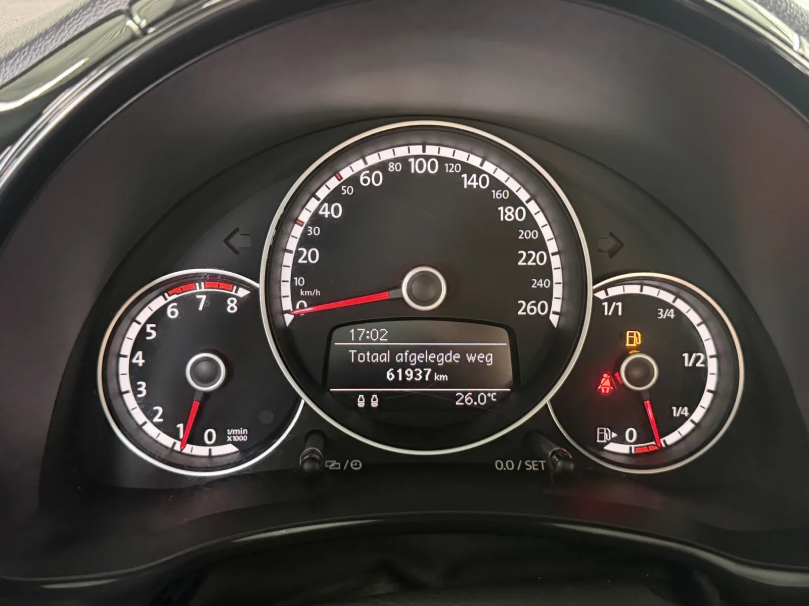 Volkswagen Beetle (2016) — foto 1