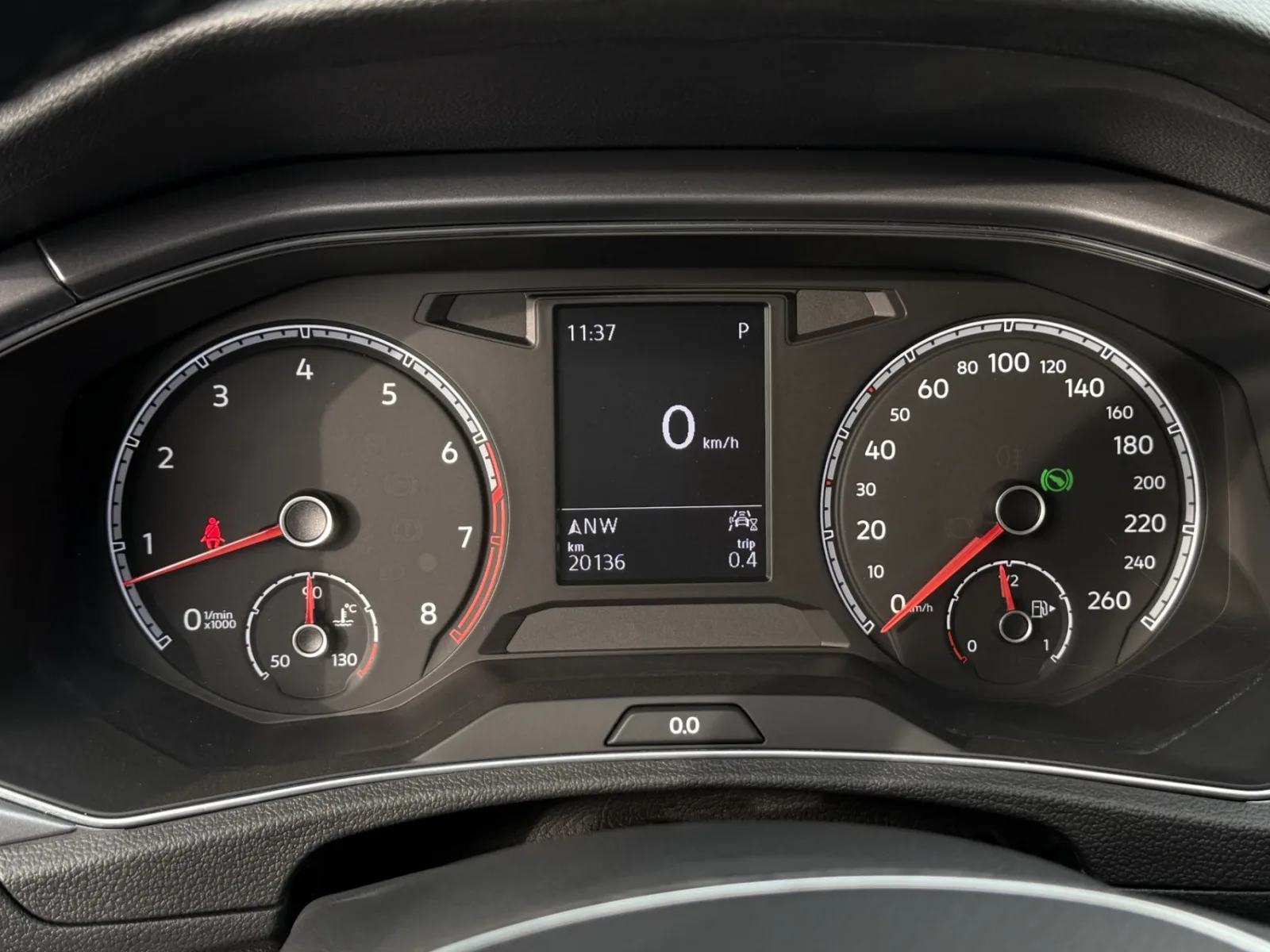 Volkswagen T-Roc (2021) — foto 1
