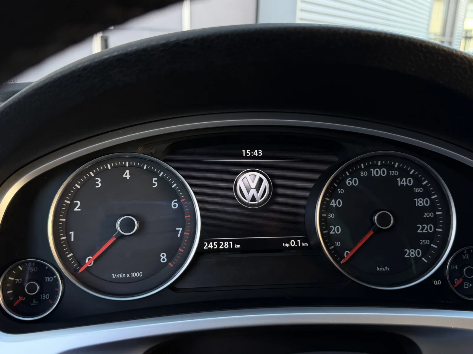 Volkswagen Touareg (2011) — foto 1