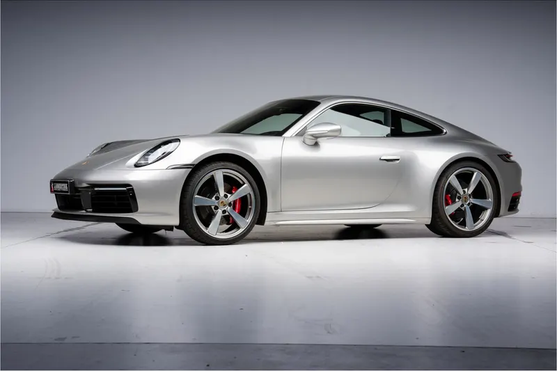 Porsche 911 (2021)