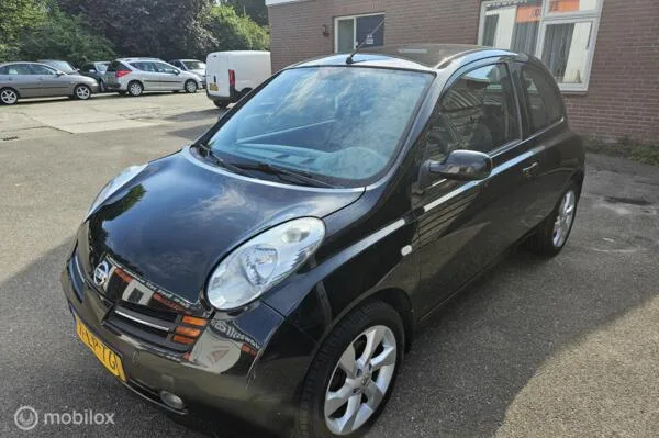 Nissan Micra (2003) — foto 1