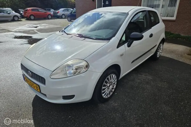 Fiat Grande (2010)