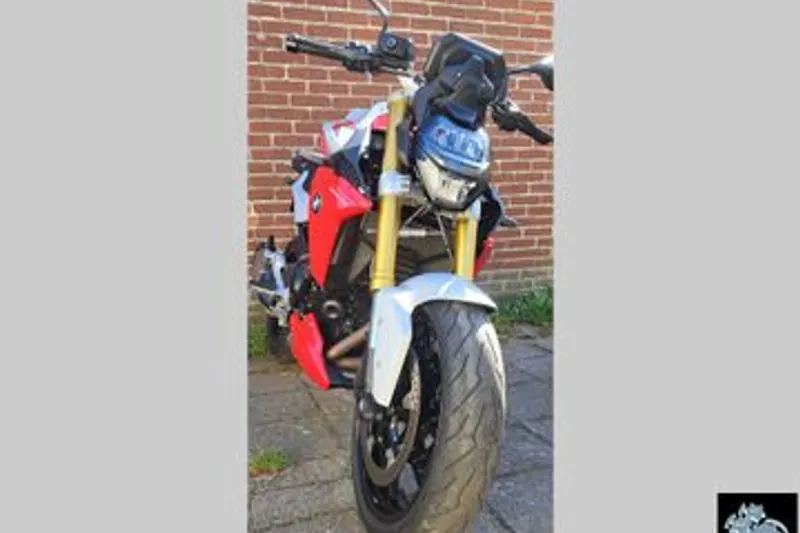 BMW F 900 R (2021)