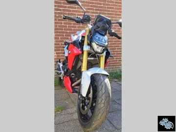 BMW F 900 R (2021) — foto 1