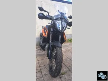 KTM 890 Adventure (2023) — foto 1