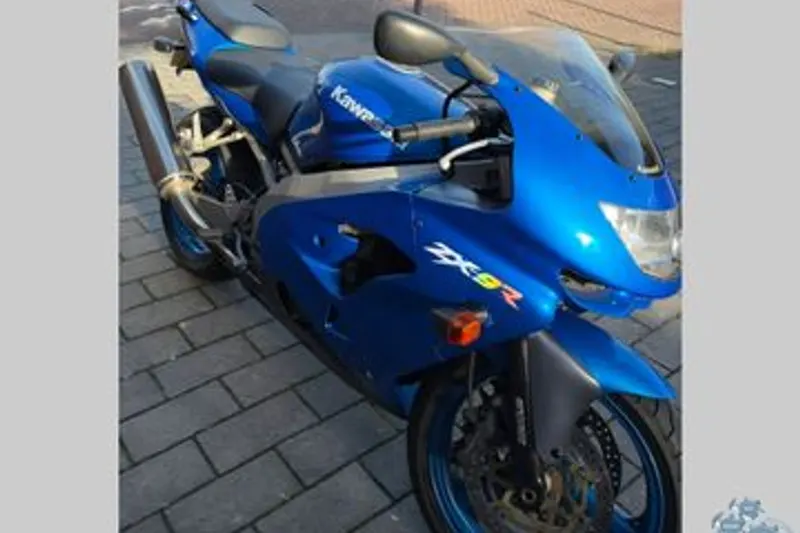 Kawasaki ZX-9R (1998)