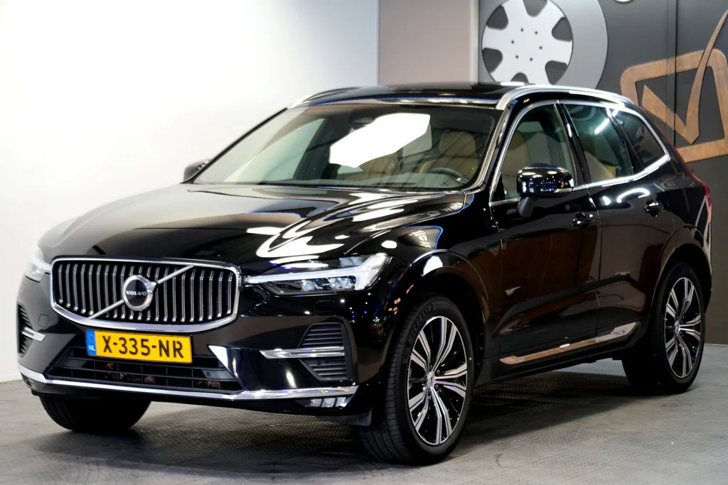 Volvo XC60 (2023) — foto 1