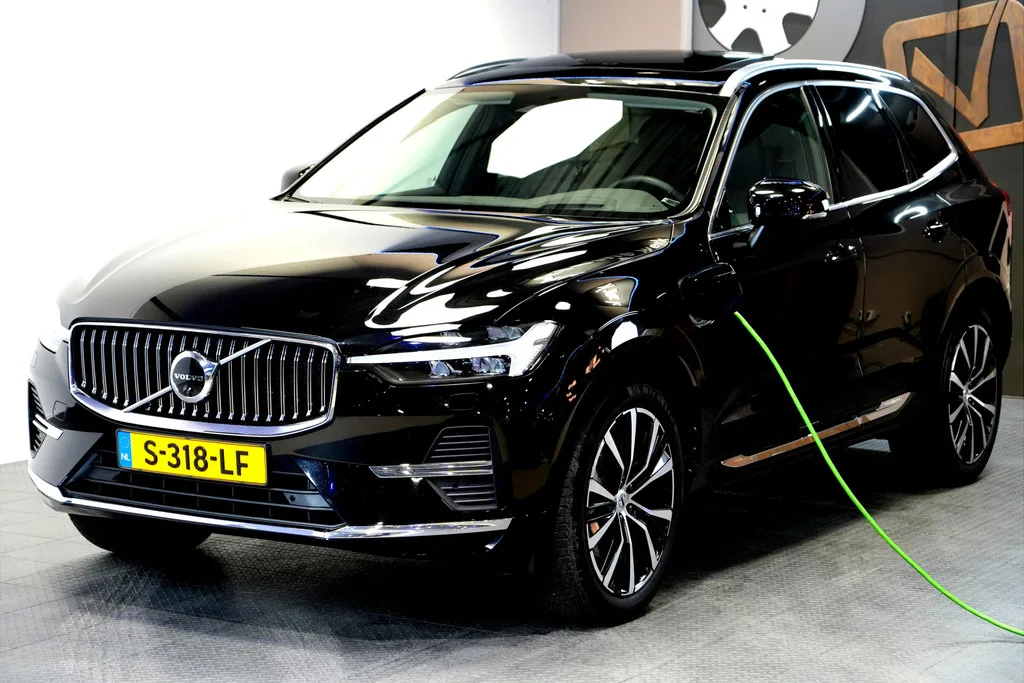 Volvo XC60 (2023) — foto 1