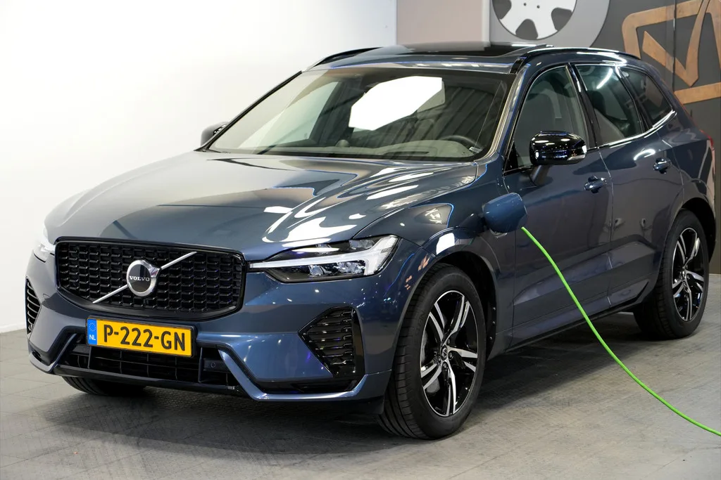 Volvo XC60 (2022) — foto 1