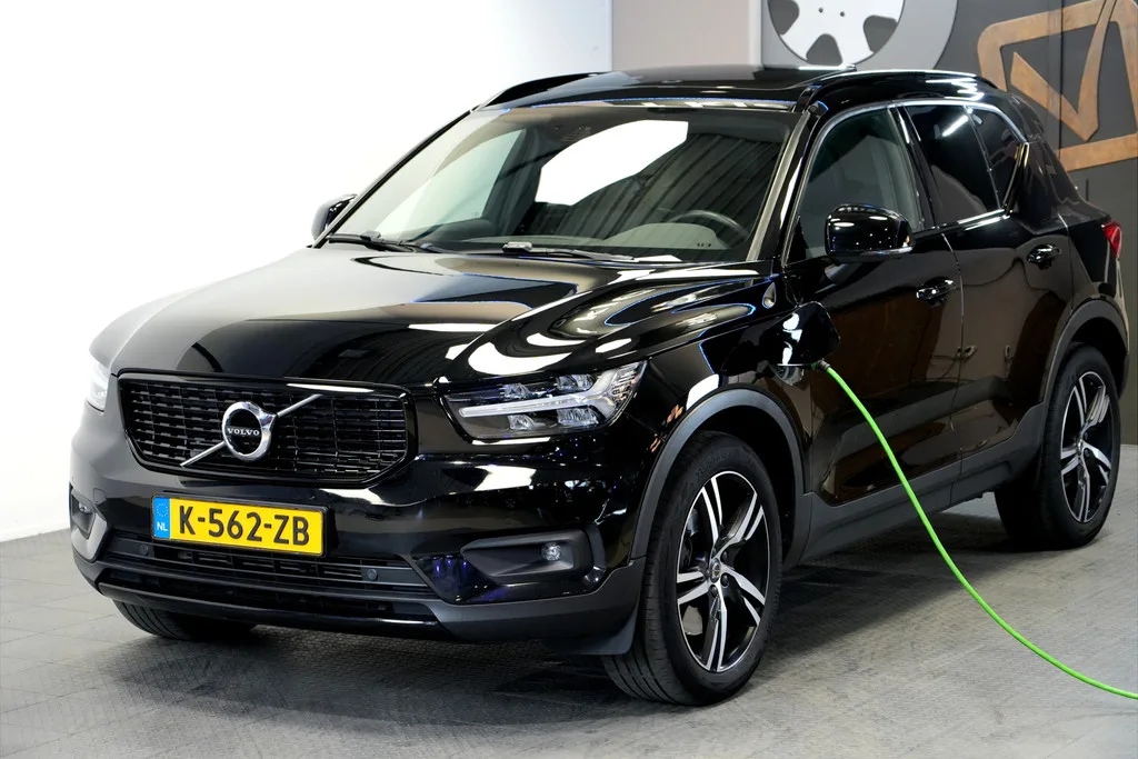 Volvo XC40 (2021) — foto 1