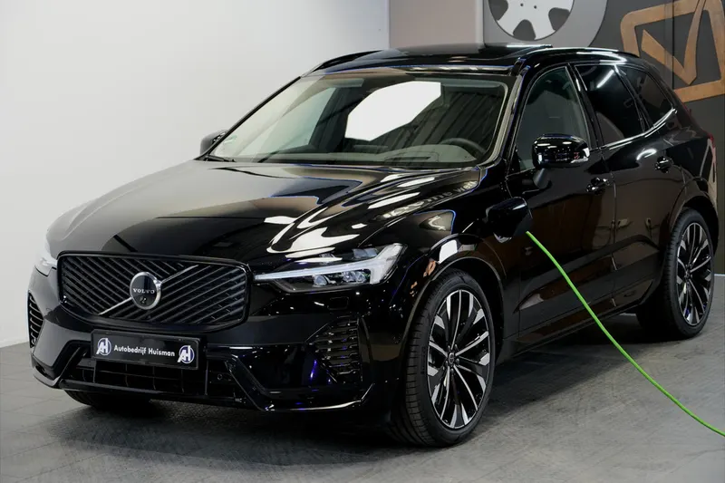 Volvo XC60 (2025)