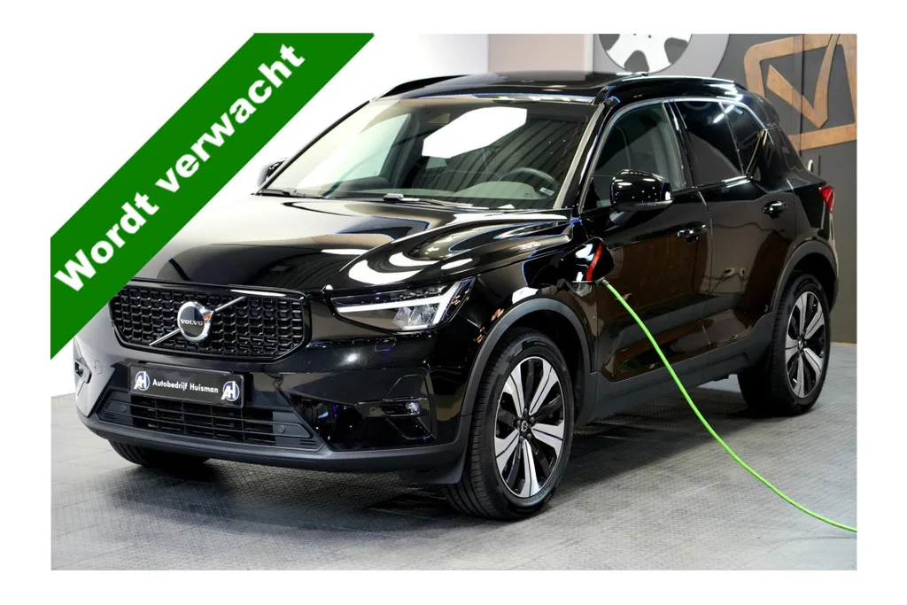 Volvo XC40 (2022) — foto 1