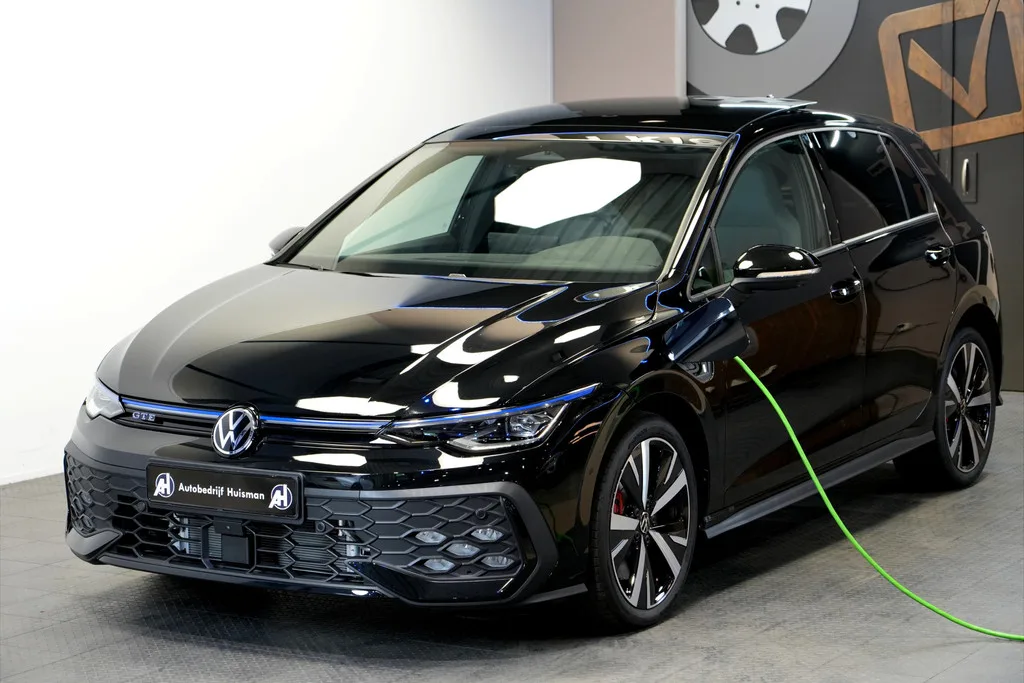 Volkswagen Golf (2026) — foto 1