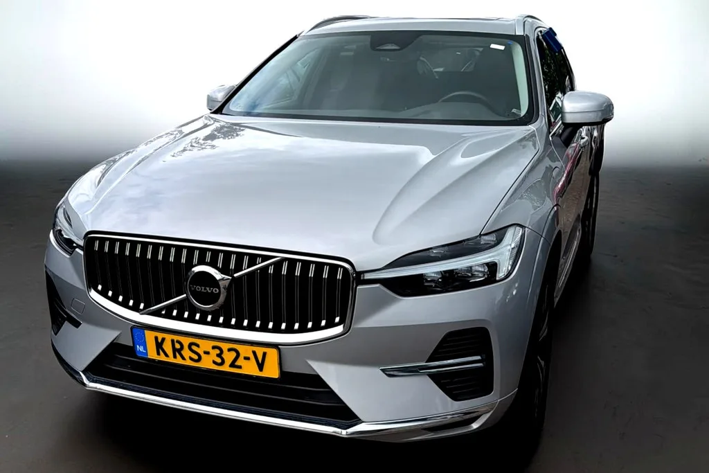 Volvo XC60 (2023) — foto 1