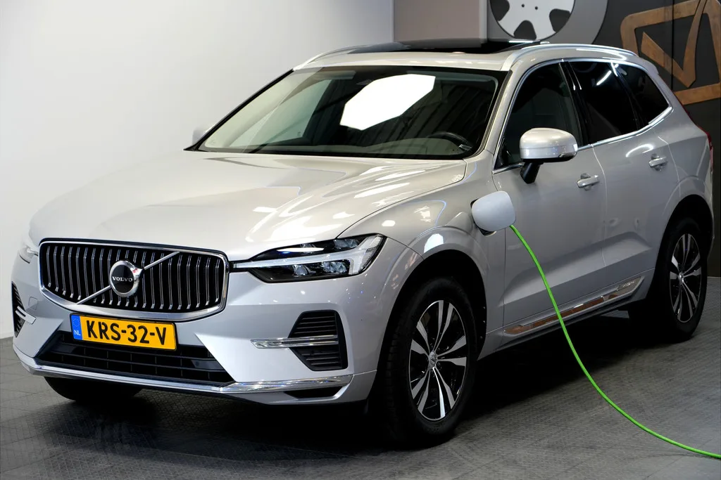 Volvo XC60 (2023) — foto 1