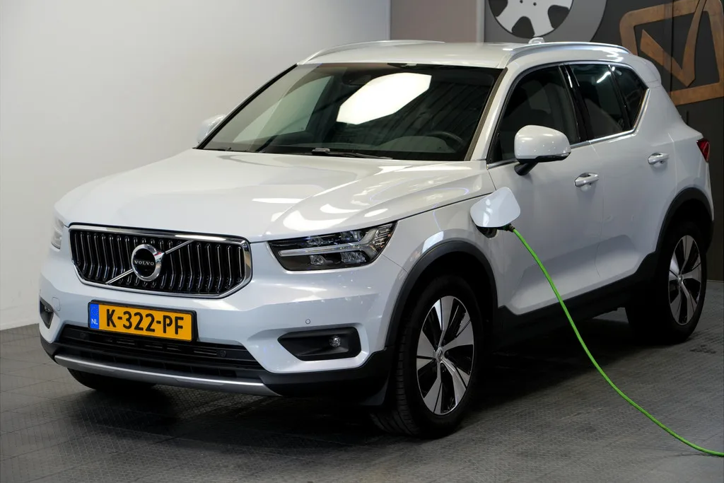 Volvo XC40 (2021) — foto 1