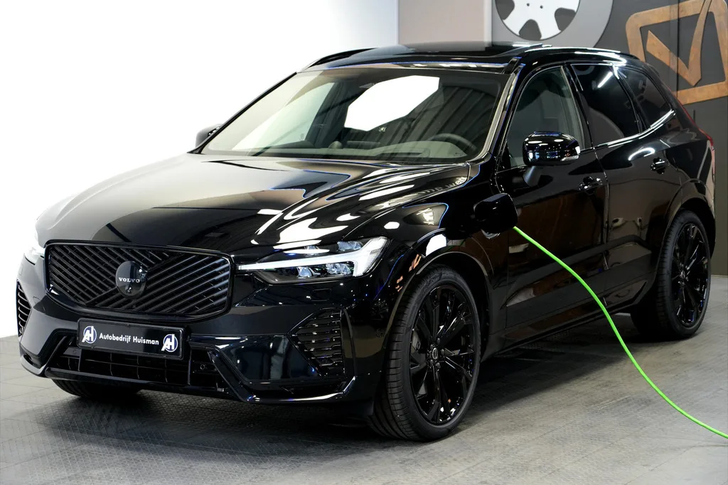 Volvo XC60 (2026) — foto 1
