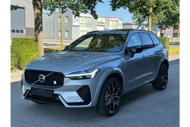 Volvo XC60 (2023)
