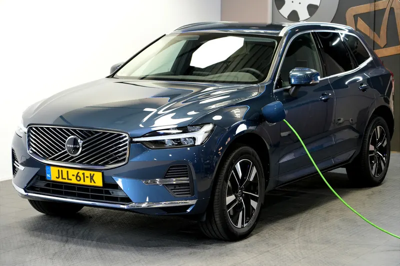 Volvo XC60 (2025)