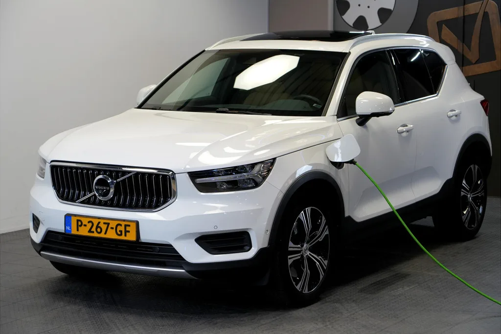 Volvo XC40 (2022) — foto 1