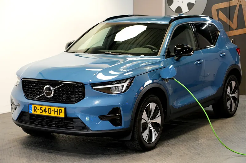 Volvo XC40 (2022)