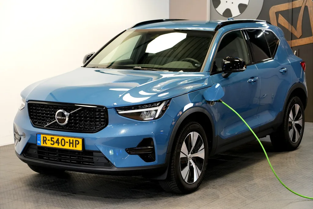 Volvo XC40 (2022) — foto 1