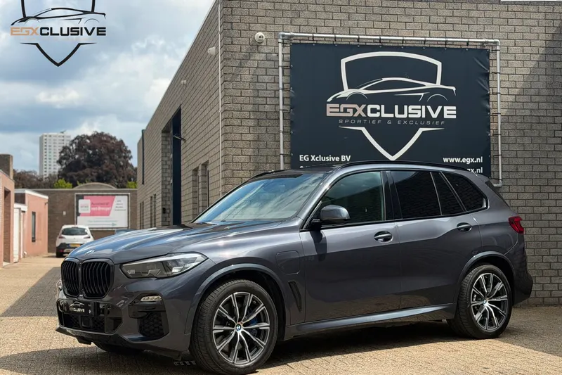 BMW X5 (2021)