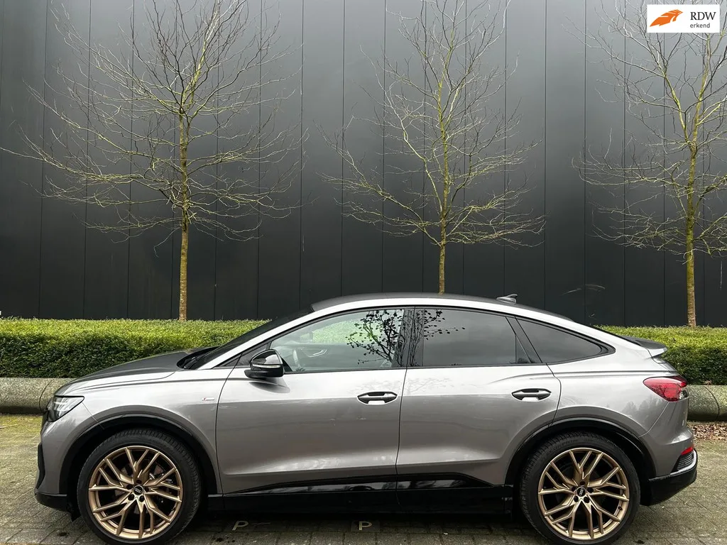 Audi Q4 e-tron (2022) — foto 1
