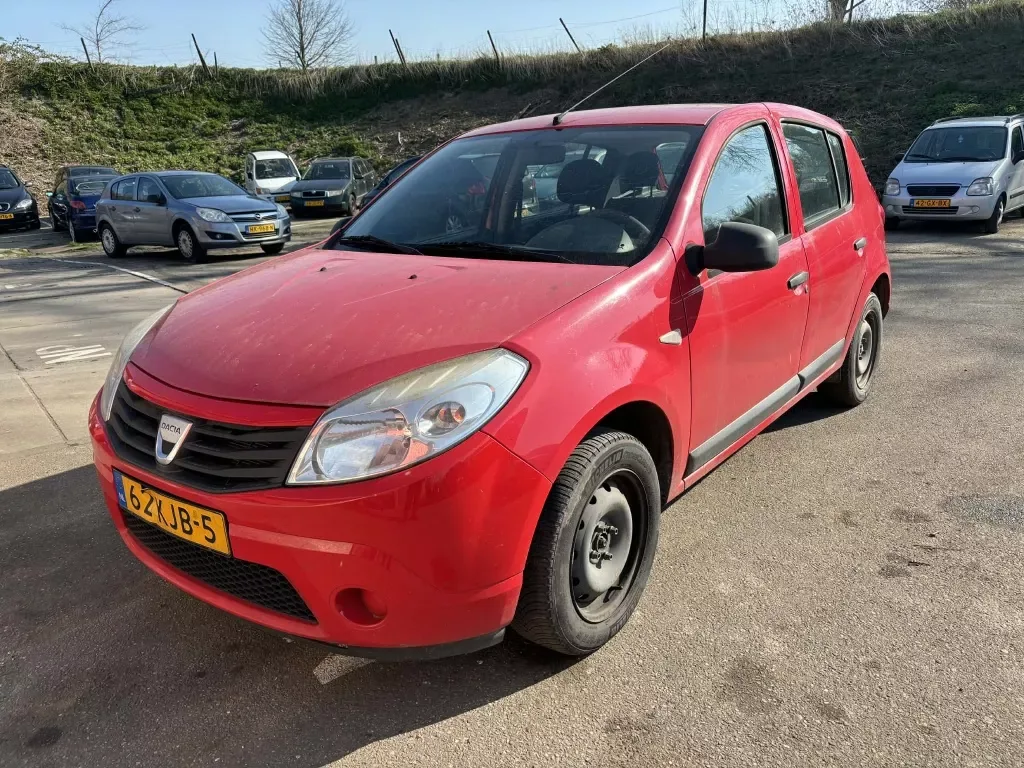 Dacia Sandero (2009) — foto 1