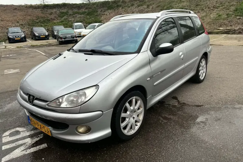 Peugeot 206 (2005)