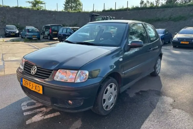 Volkswagen Polo (2000)
