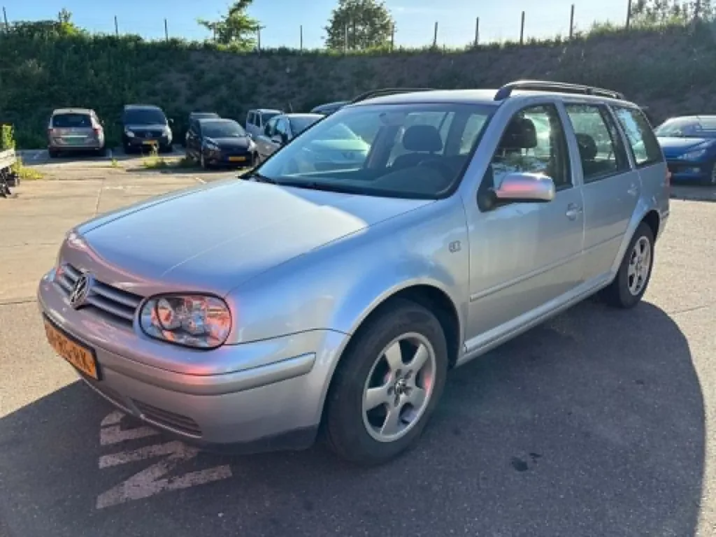 Volkswagen Golf (2005) — foto 1