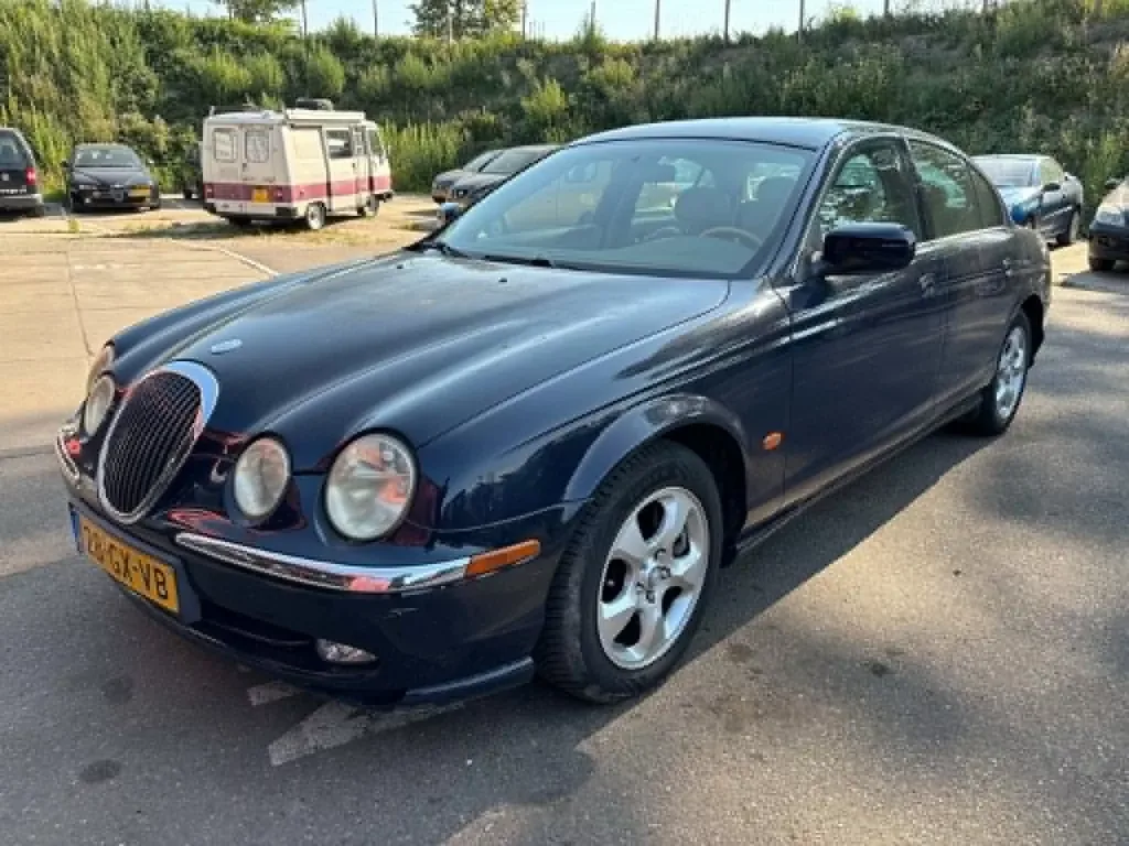 Jaguar S-Type (2001) — foto 1