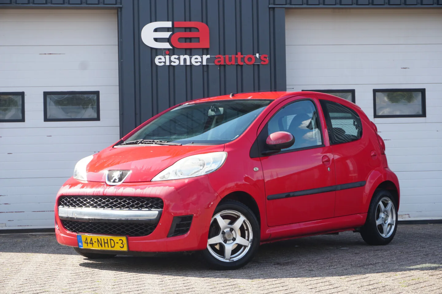 Peugeot 107 (2010) — foto 1