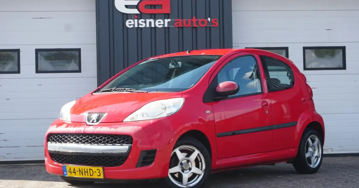 Peugeot 107 (2010) — foto 1
