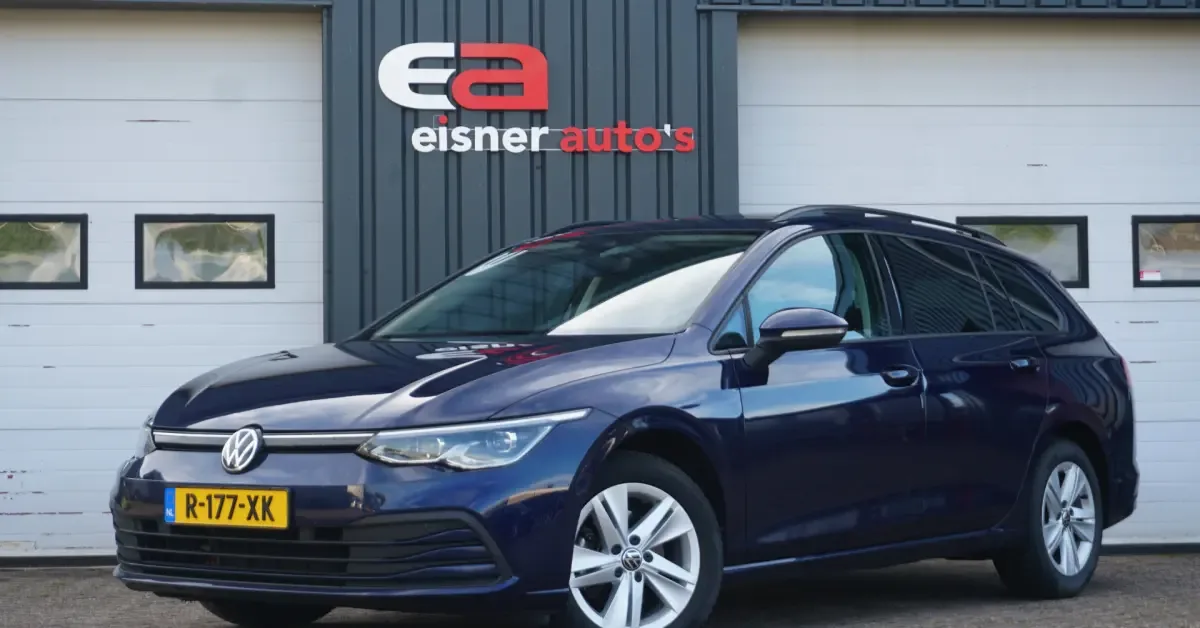 Volkswagen Golf (2021) — foto 1
