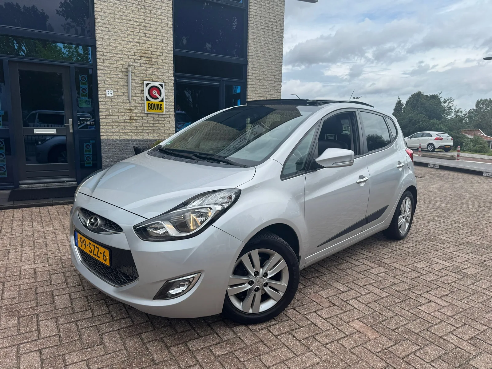 Hyundai ix20 (2012) — foto 1