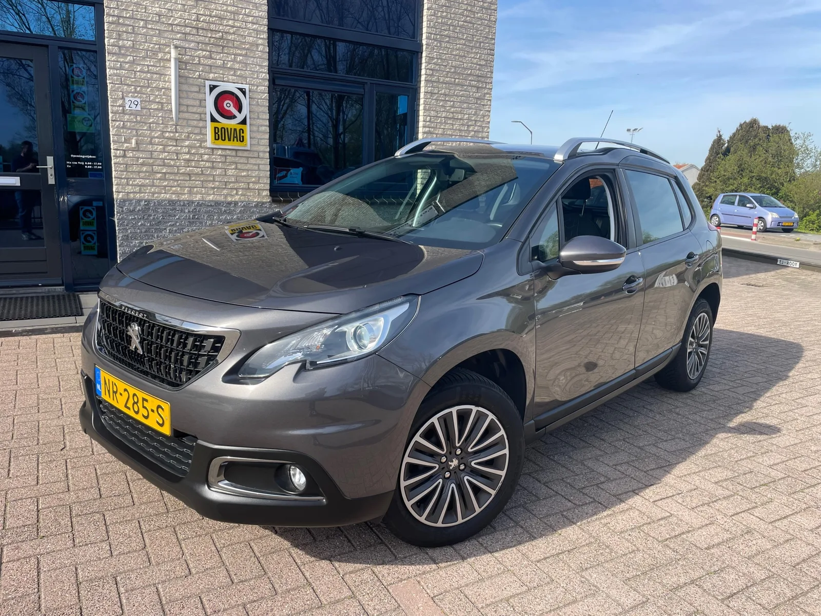 Peugeot 2008 (2017) — foto 1