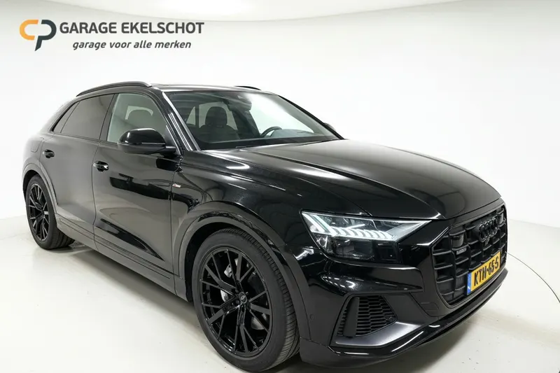 Audi Q8 (2022)