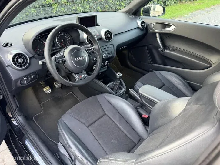 Audi A1 (2011) — foto 1