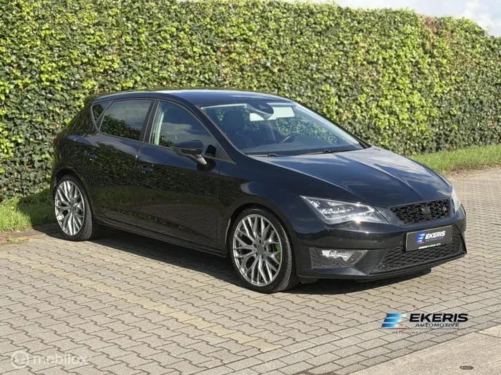 SEAT Leon (2013) — foto 1