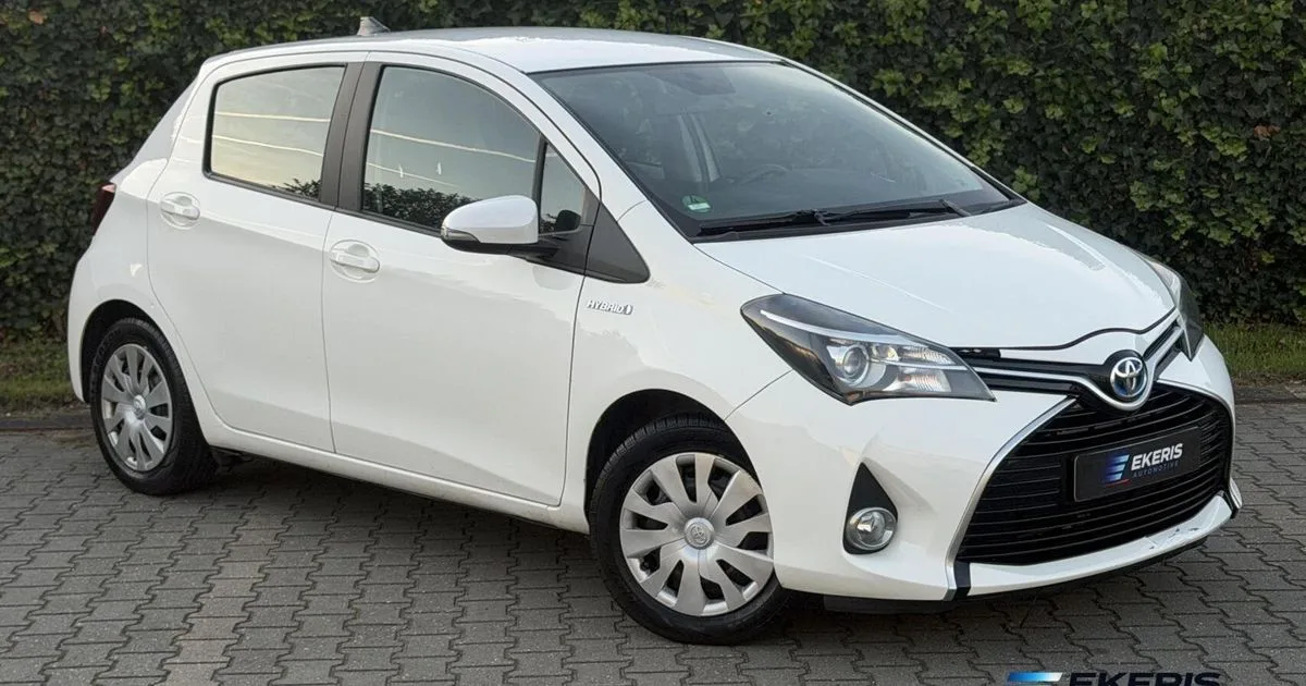 Toyota Yaris (2014) — foto 1