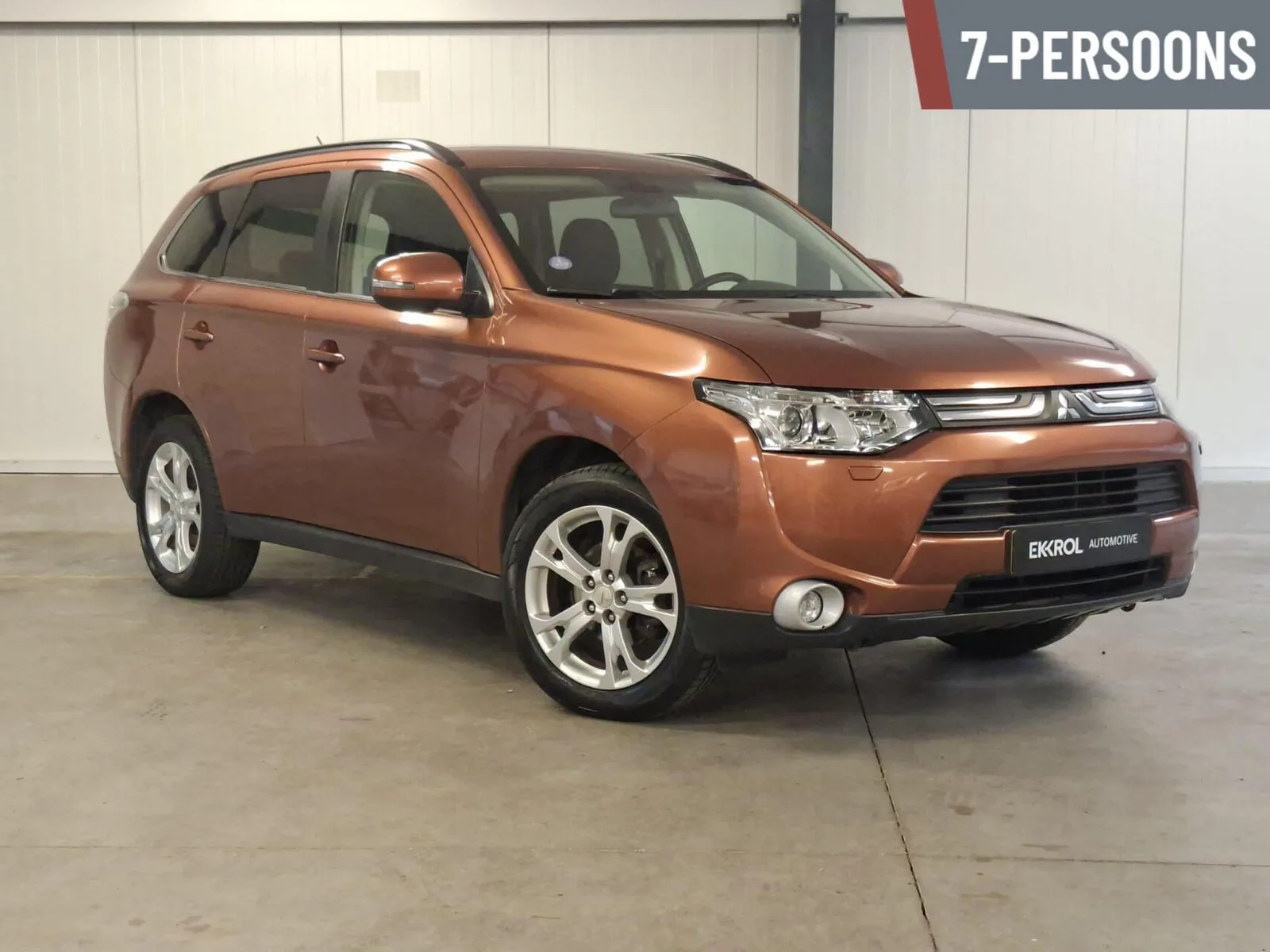 Mitsubishi Outlander (2013) — foto 1