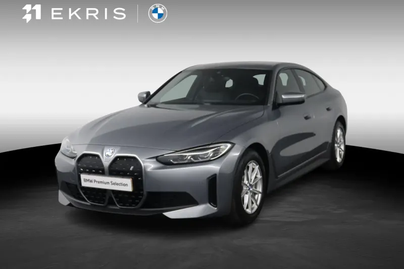 BMW i4 (2023)