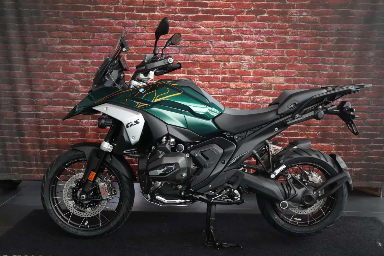 BMW R (2026) — foto 1